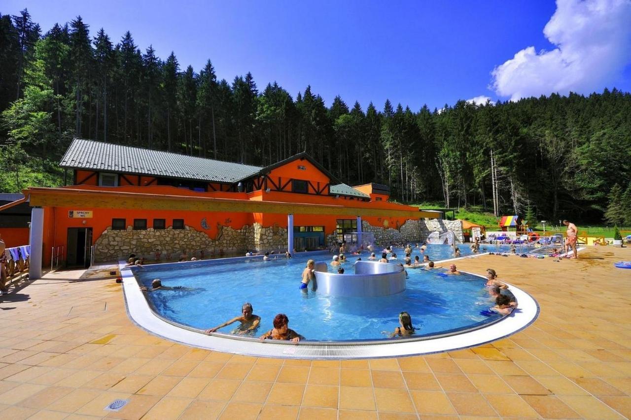 Apartmany Riviera A Chalupa Riviera Liptov, Bešeňová Exterior foto