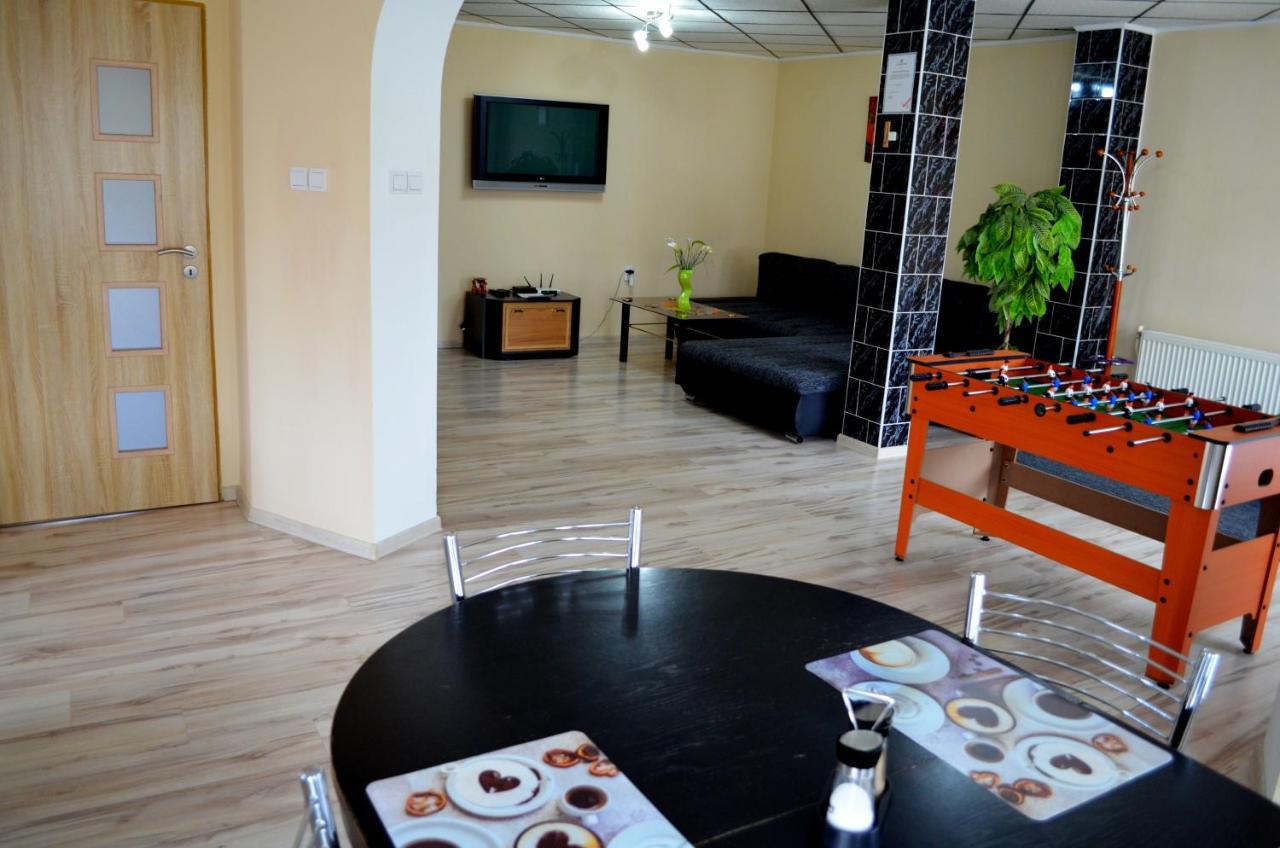Apartmany Riviera A Chalupa Riviera Liptov, Bešeňová Exterior foto