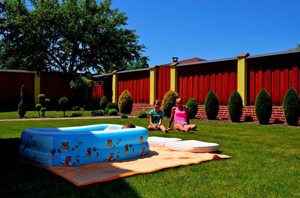 Apartmany Riviera A Chalupa Riviera Liptov, Bešeňová Exterior foto